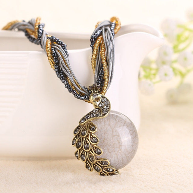 Cindiry Women Necklaces Female Clavicle Short Chain Fashion Stone Pendant Necklaces Peacock Decoration Rough Necklace P3